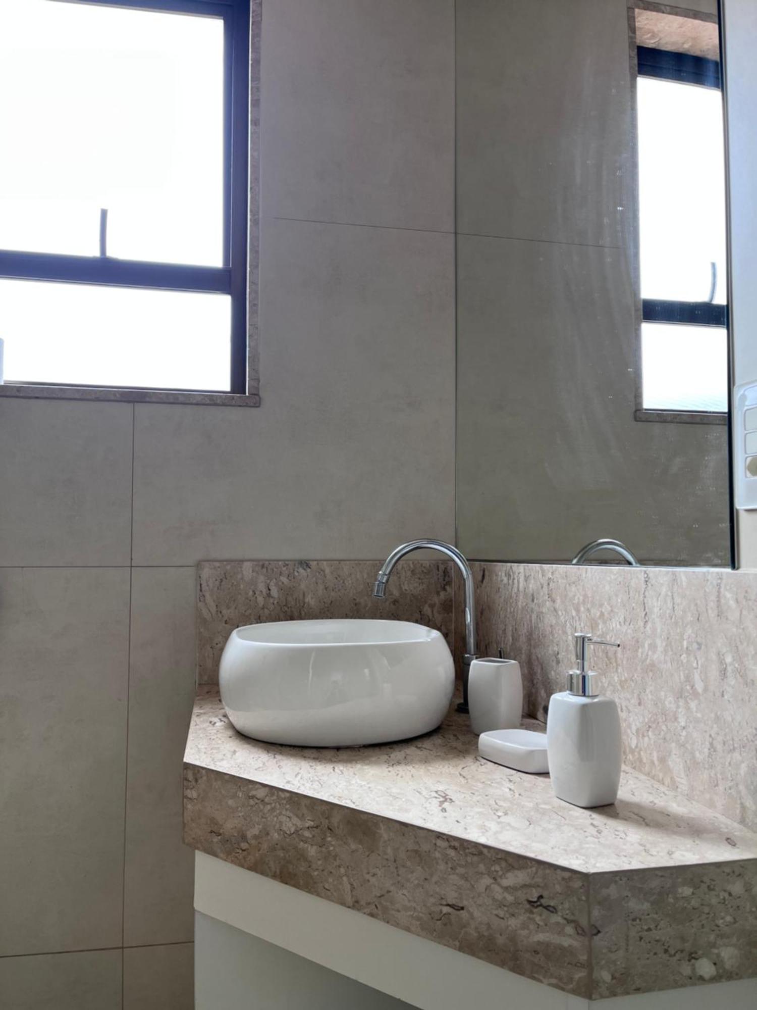 Prime Inn - Studios Coracao Eucaristico เบโลโอรีซอนชี ภายนอก รูปภาพ